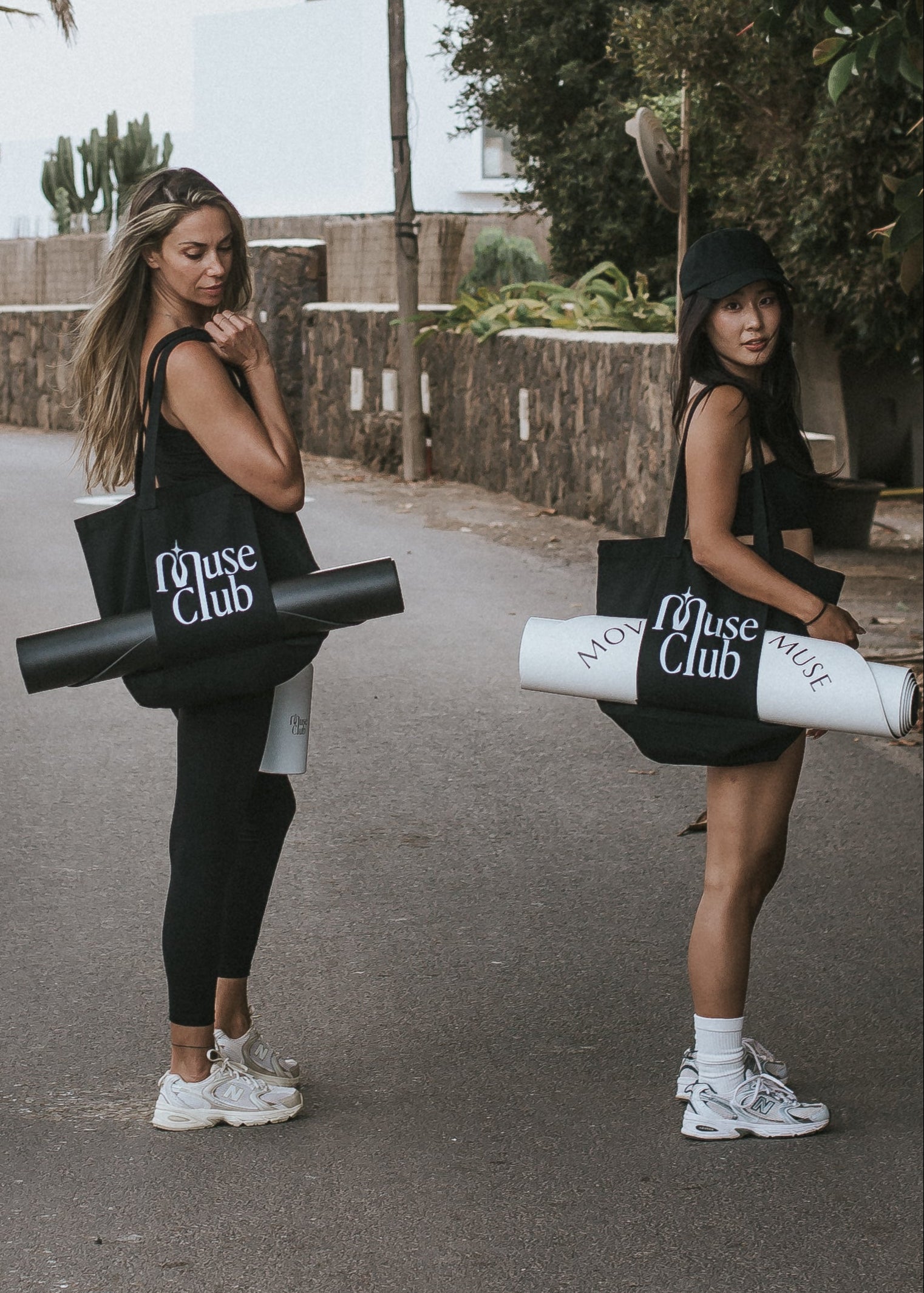 LE COMBO YOGA TOTE + YOGA MAT (WHITE)