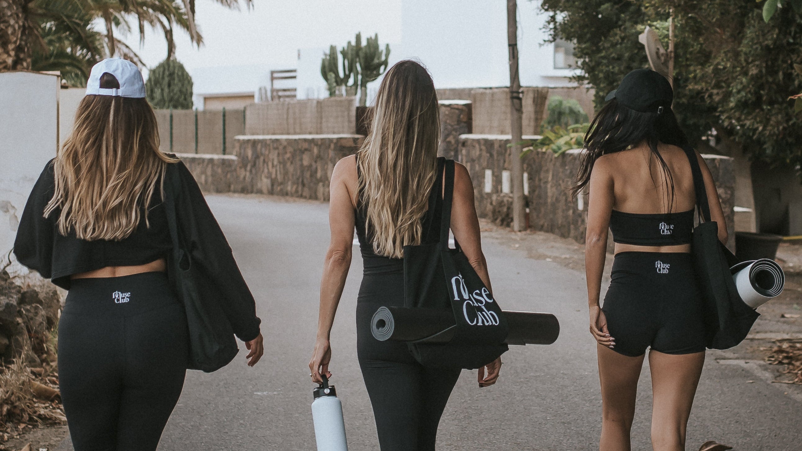 THE WATER BOTTLE 1L LULU WHITE