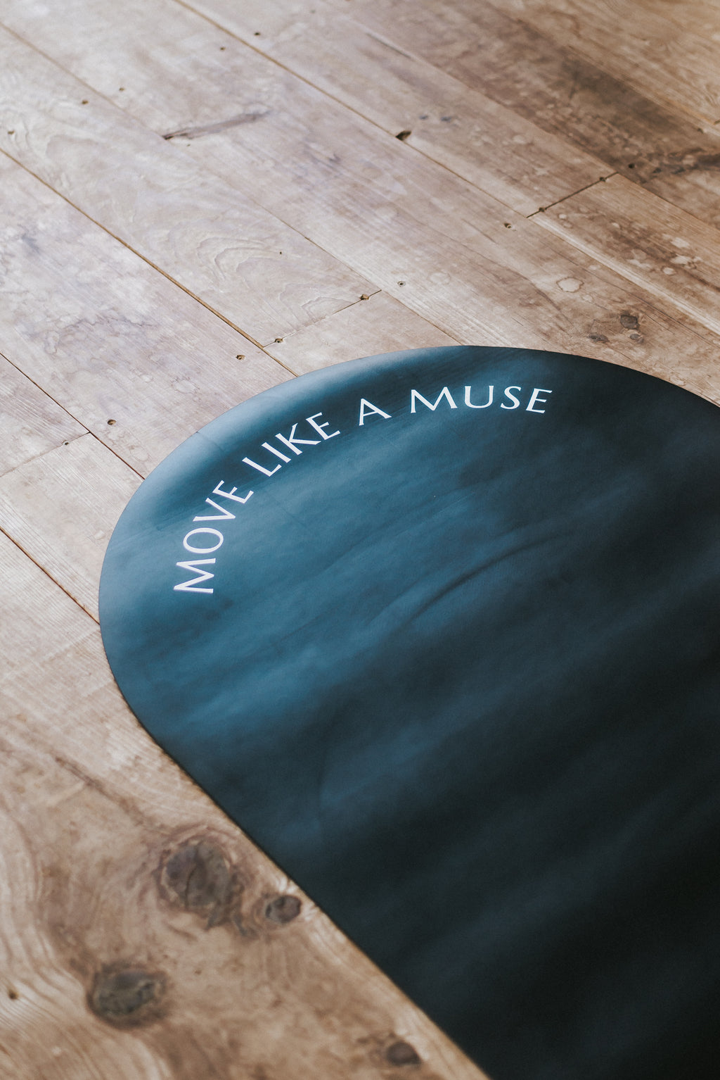 LE TRIO WATER BOTTLE + TOTE BAG + YOGA MAT (BLACK)